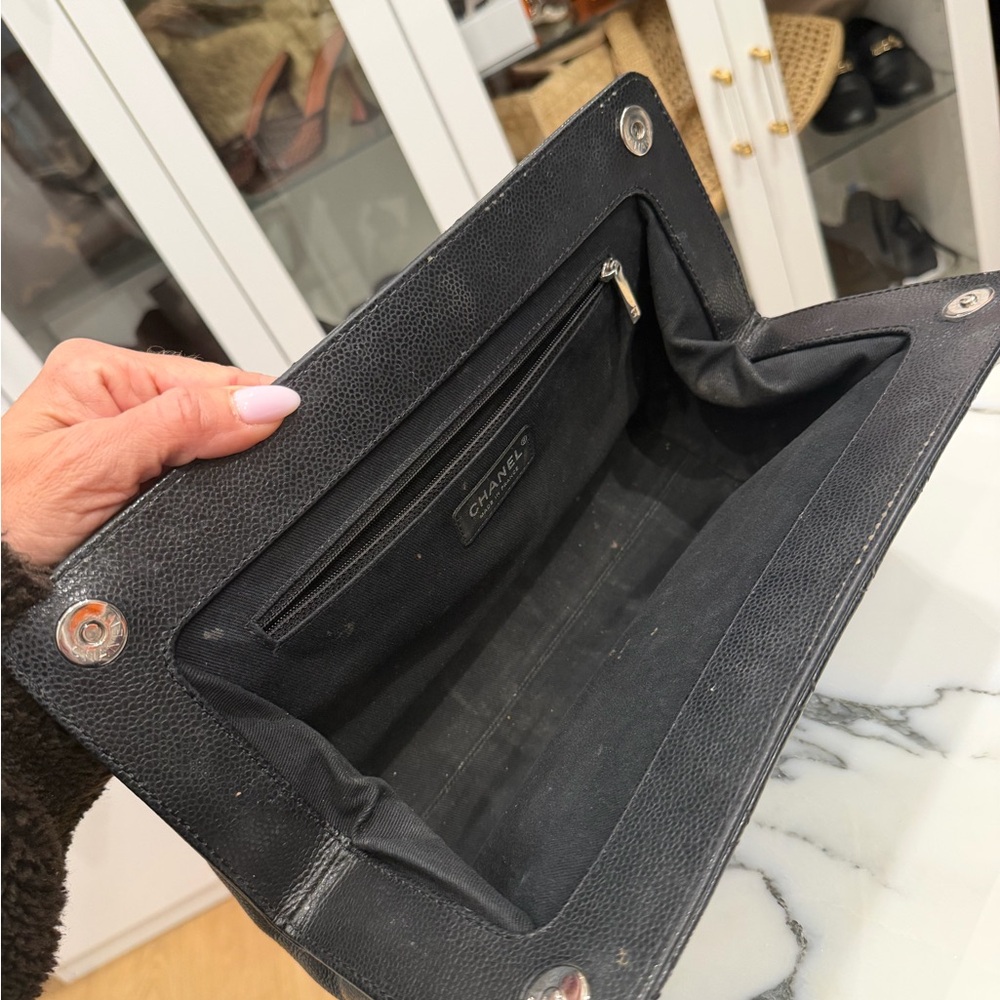 Chanel Black Leather Timeless Clutch - Magnetic closure - Picture 2 of 7